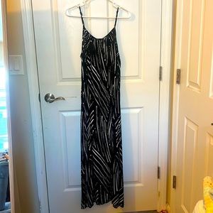 Fun black and white maxi dress
